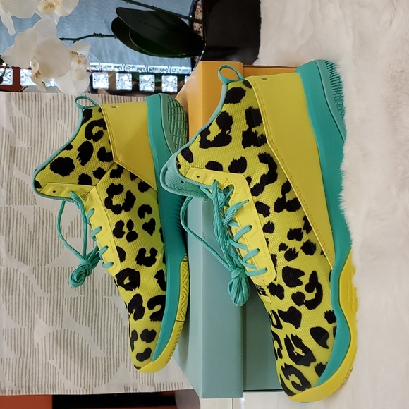 Moolah Kicks Shoes Women Moolah Kicks Phantom Basketball Sneaker Shoe Electric Cheetah